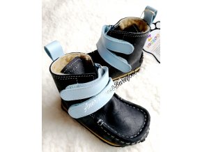 Zeazoo Yeti Black Baby Blue barefoot