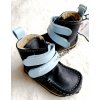 Zeazoo Yeti Black Baby Blue barefoot