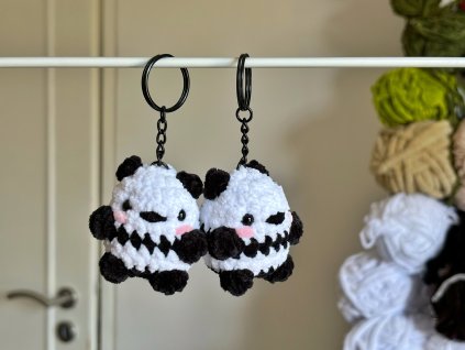Háčkovaná klíčenka - panda