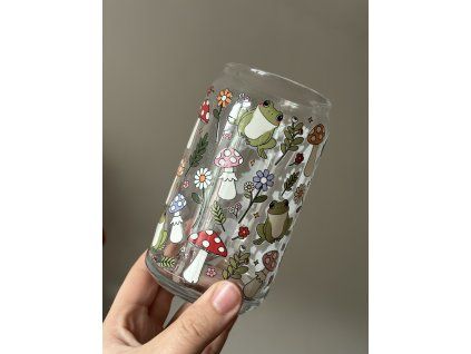 Nedokonalá sklenička - les