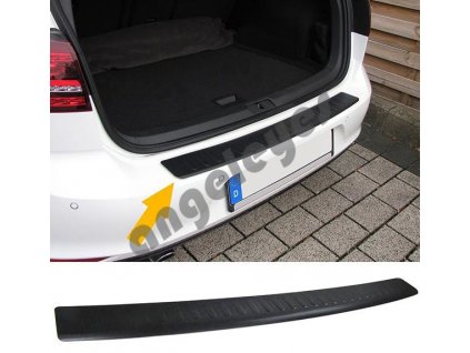 Čierna ochranná lišta na nárazník Mitsubishi Outlander 3