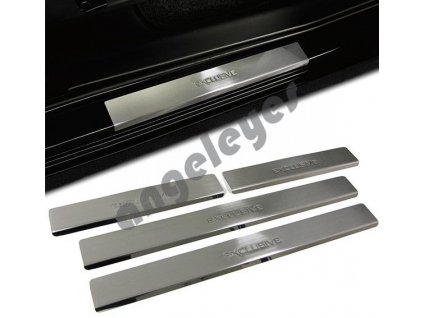 Nerezové nástupné lišty Toyota Corolla