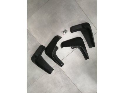 Lapače, zásterky nečistôt komplet sada pre Suzuki Grand Vitara 2010-2015