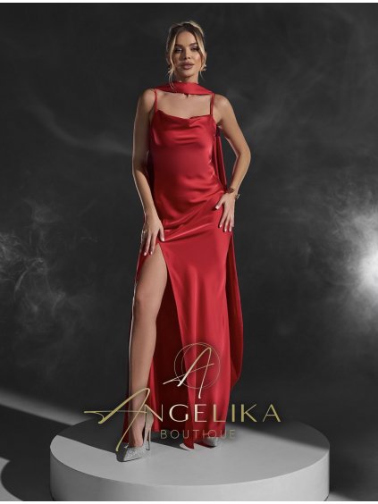 Hedvábné večerní šaty se šálem