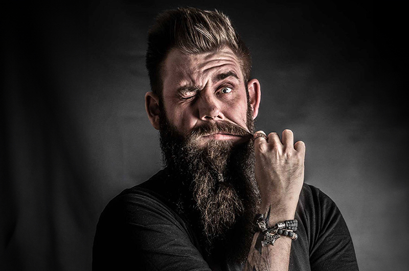 Jak zrychlit růst vousů (komplet návod)