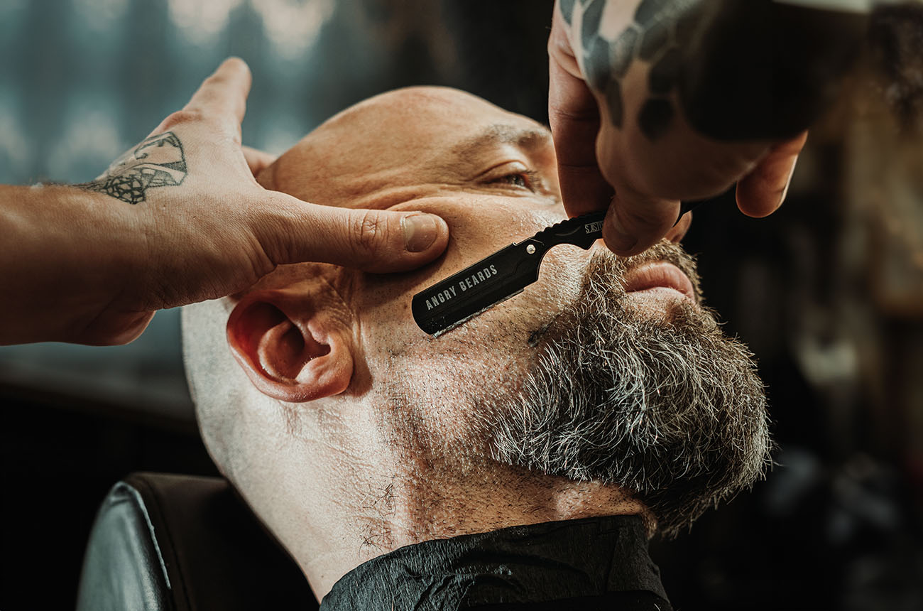 HISTORIA GOLENIA: OD MUSZLI PO BRZYTWY I ŻYLETKI