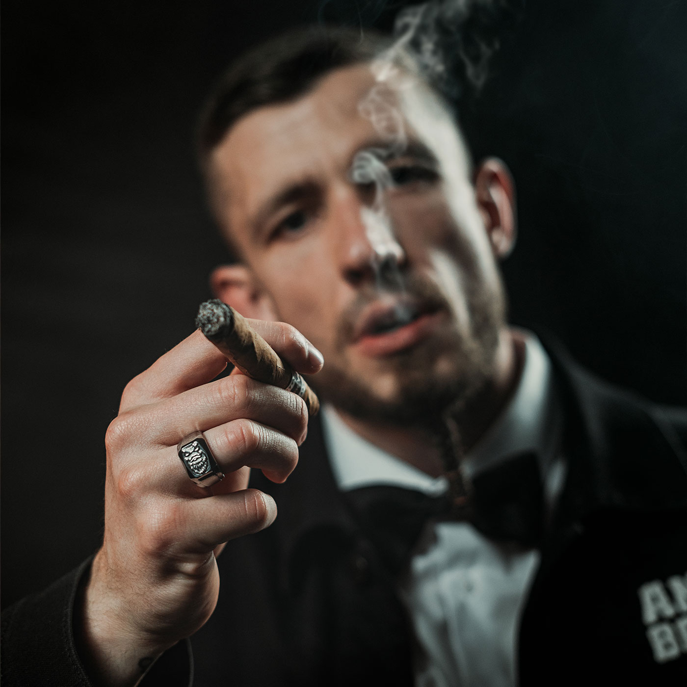 Není to žádná Versace bižuterie, ale poctivý klenot