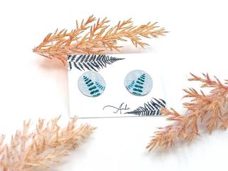 😊🌿 . . . . . #design #handmade #lokalbrand #lokalni #brno #nausnice #kapradina #watercolor