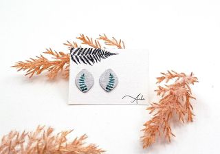 Jaro se blíží a příroda ožívá 😊🪴🌷 . . . . . #spring #jaro #handmade #jewerly #lokalniznacka #desing #czechdesign #nausnice