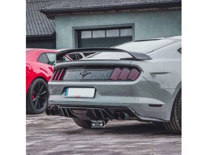 Ford mustang zadní křidlo