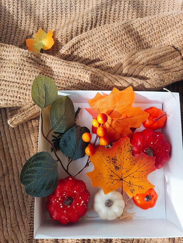 🍂 Podzimní hraní s dětmi: sensory play, lesní scenerie a hry