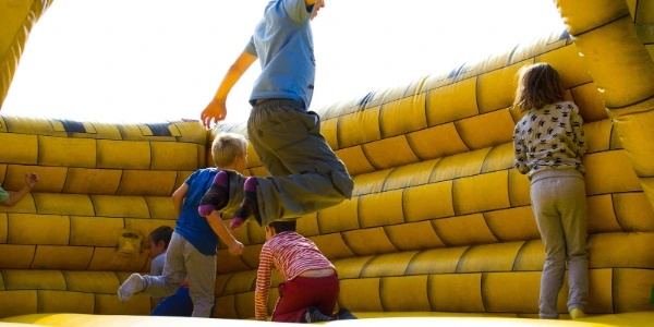 PE shoes for children: choosing for fit, activity and surface