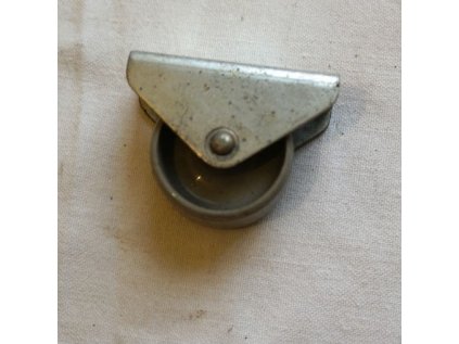 antikové pojezdové kolečko k nábytku,antikové pojezdové kolečko k nábytku