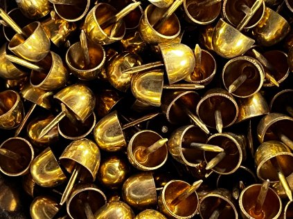 čalounický hřebík