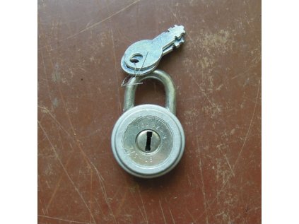 antikový visací zámek s klíčem,antikový visací zámek s klíčem