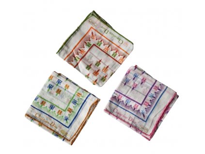 1. Starožitná móda retro móda luxusní kapesníky kapesníčky kapesník hedvábí vintage móda starožitné šperky starožitnosti Antik Kureš napkin Christian Dior Paris