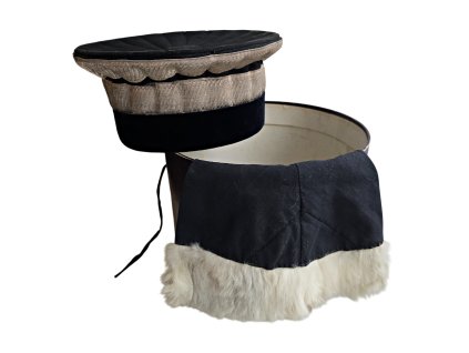 1. starozitny soudcovsky set francie francouzsky set klobouk cepice kravata prokurator justice starozitnosti starozitne zajimavosti antik kureš kures delzons aurillac