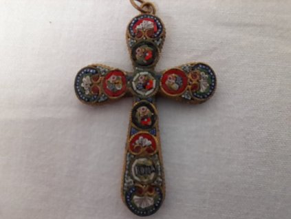Křížek s italskou mozaikou