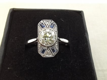 Art Deco dámský prsten s diamantem z roku 1925