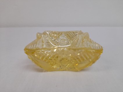 Broušený popelníček