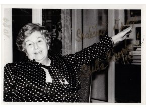 39 637 zazvorkova stella