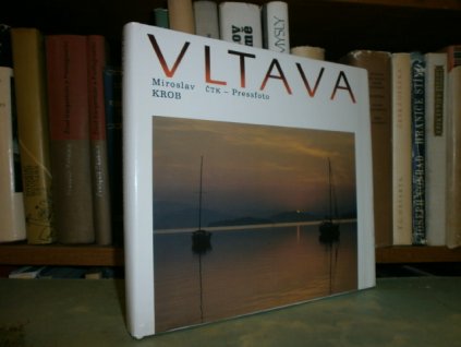 Vltava (fotografická publikace)