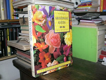 Velká kniha aranžování květin