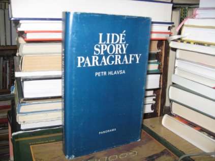 Lidé, spory, paragrafy