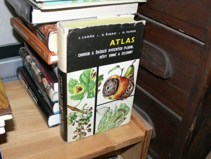 Atlas chorob a škůdců ovocných plodin,...