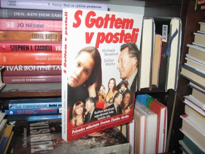 S Gottem v posteli