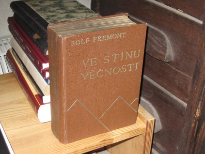 Ve stínu věčnosti III: Pod klenbou katakomb