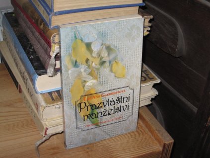 Prazvláštní manželství