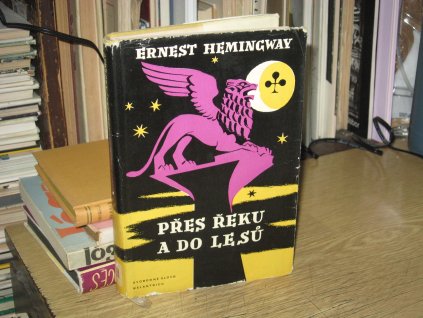 Přes řeku a do lesů