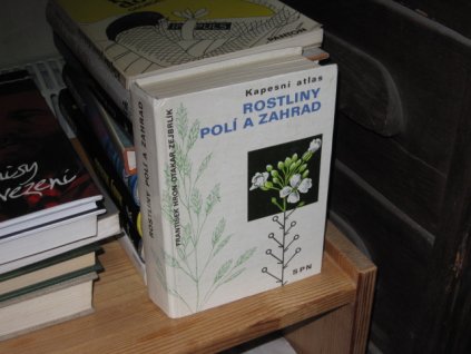 Rostliny polí a zahrad  - kapesní atlas