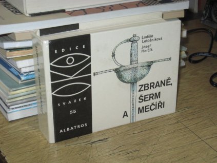 OKO č. 55 - Zbraně, šerm a mečíři