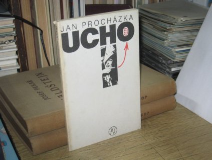 Ucho