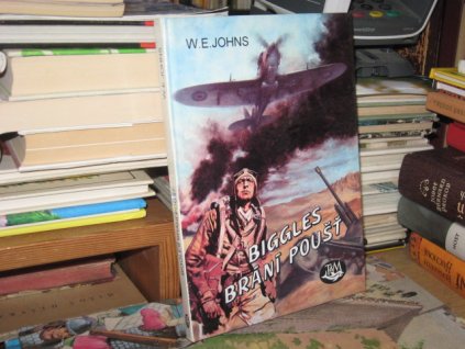 Biggles brání poušť