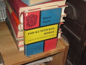 Pod Kunětickou horou