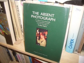 The Absent Photograph