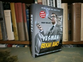 Řekni ano /Yesman/ - humoristický román