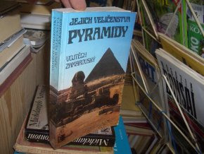 Jejich veličenstva pyramidy