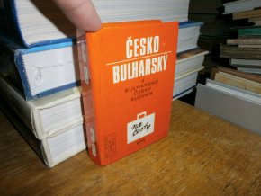 Česko-bulharský a bulh.-český slovník na cesty