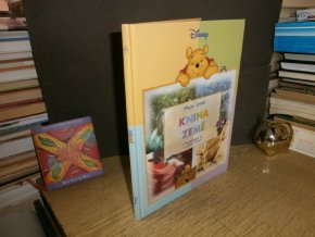 Kniha země s medvídkem Pú a jeho přáteli