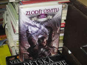 Zloděj úsvitu - Kroniky havranů 1