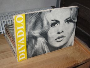 Divadlo 3/1963