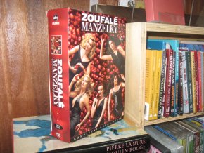 Zoufalé manželky 2. Epizody 1 - 24 (6 DVD)