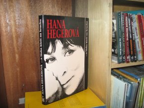 Hana Hegerová... a láska klečí na hrachu