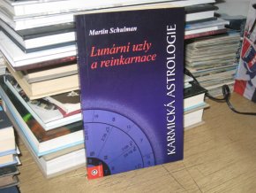 Karmická astrologie: Lunární uzly a reinkarnace