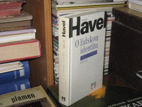 O lidskou identitu