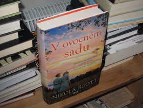 V ovocném sadu